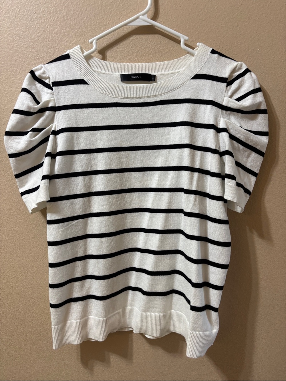 Haeof Striped White and Black Puff Short Sleeve Sweater Size L